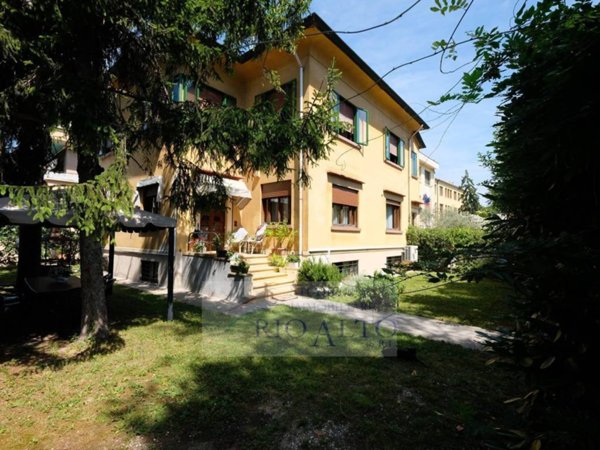 casa indipendente in vendita a Venezia in zona Lido di Venezia