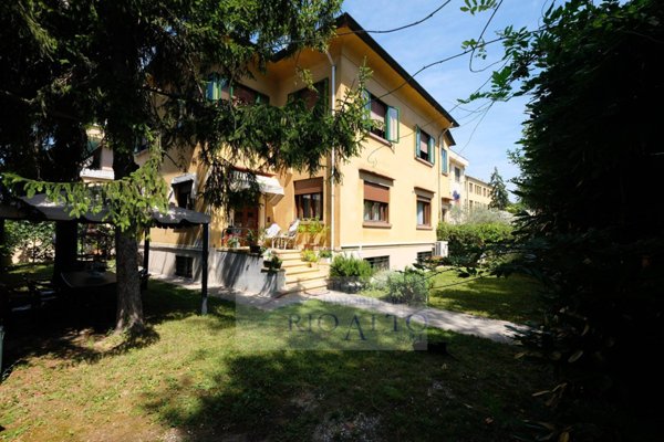 casa indipendente in vendita a Venezia in zona Lido di Venezia