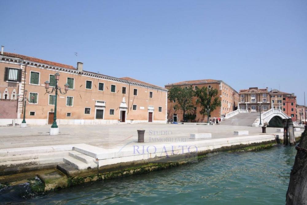 negozio in vendita a Venezia in zona Sestiere Castello