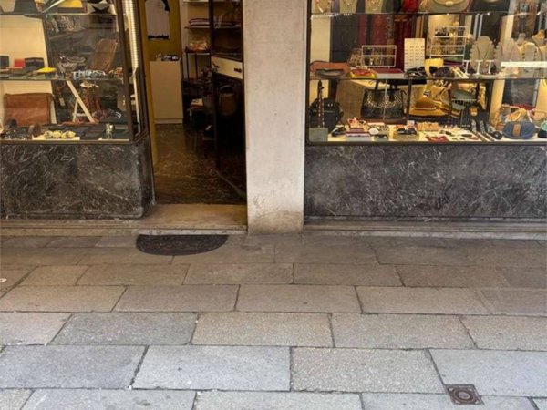 negozio in vendita a Venezia in zona Sestiere San Marco