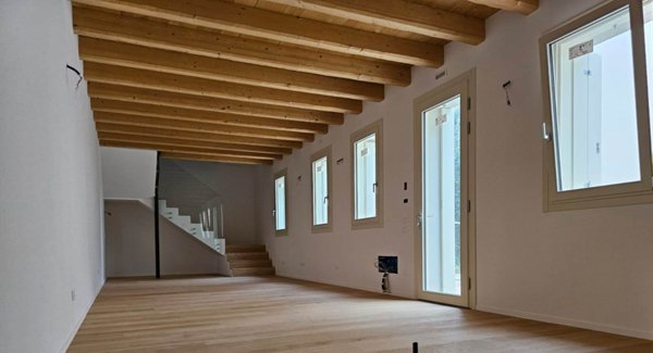 casa indipendente in vendita a Venezia in zona Mestre