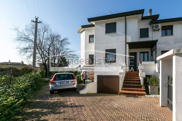 casa indipendente in vendita a Venezia in zona Marocco