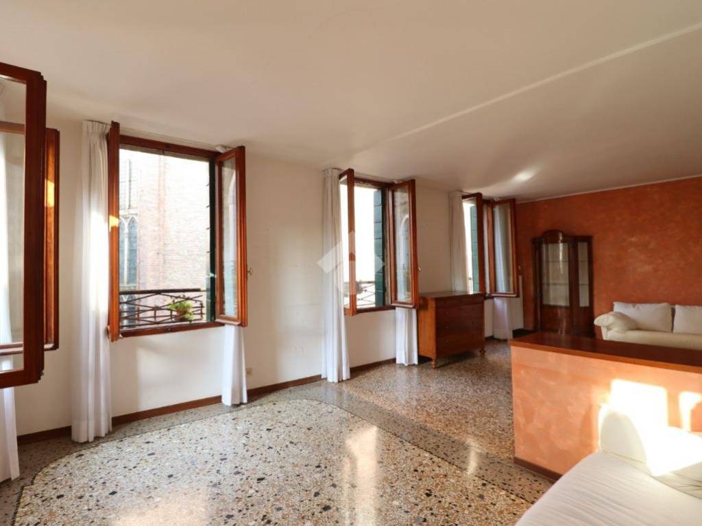 appartamento in vendita a Venezia in zona Sestiere San Polo