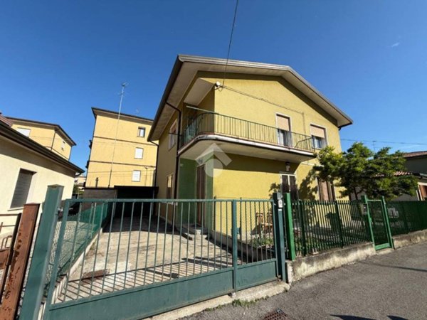 casa indipendente in vendita a Venezia in zona Marghera
