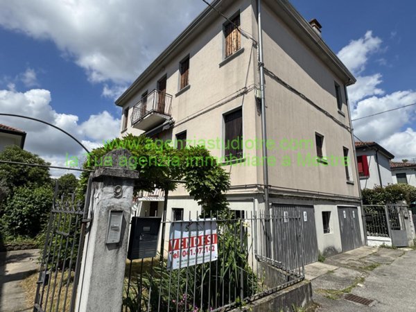casa indipendente in vendita a Venezia in zona Mestre