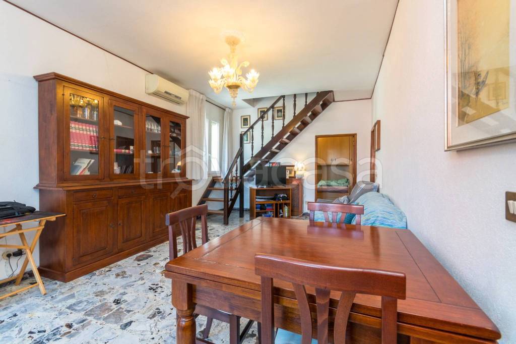 appartamento in vendita a Venezia in zona Lido di Venezia