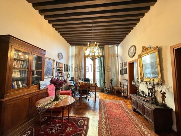 appartamento in vendita a Venezia in zona Sestiere San Marco