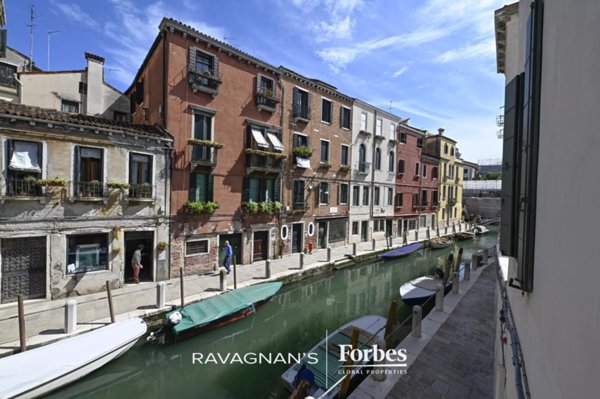 appartamento in vendita a Venezia in zona Sestiere Dorsoduro