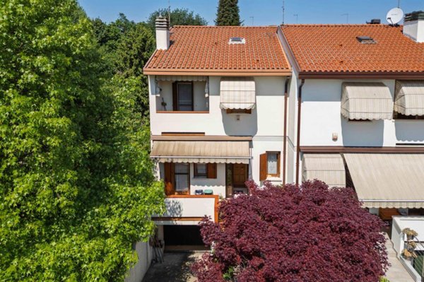 casa indipendente in vendita a Venezia in zona Zelarino