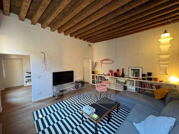 appartamento in vendita a Venezia in zona Sestiere San Polo