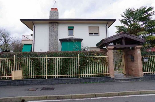 casa indipendente in vendita a Venezia in zona Mestre