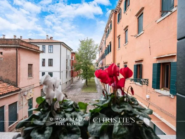 appartamento in vendita a Venezia in zona Pellestrina