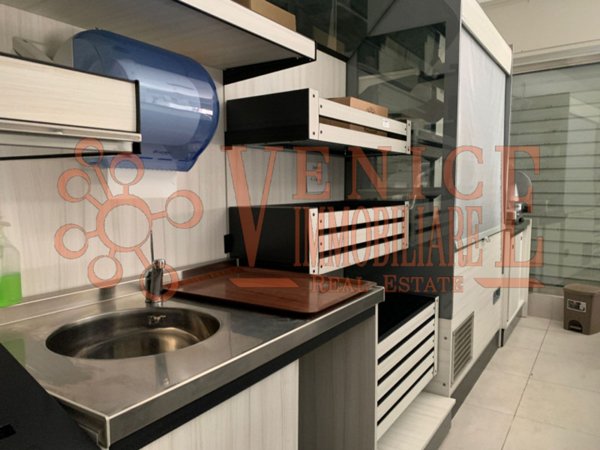 negozio in vendita a Venezia in zona Sestiere Cannaregio