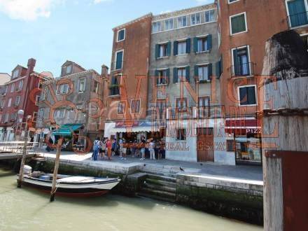 negozio in vendita a Venezia in zona Sestiere Cannaregio