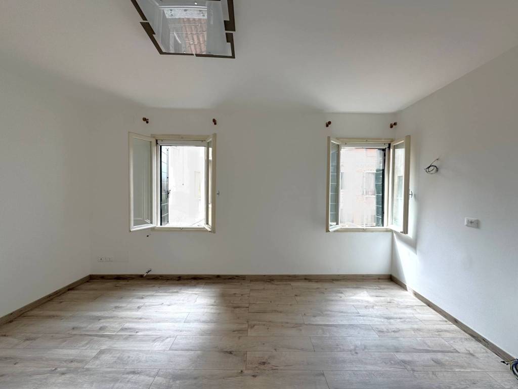 appartamento in vendita a Venezia in zona Sestiere Dorsoduro