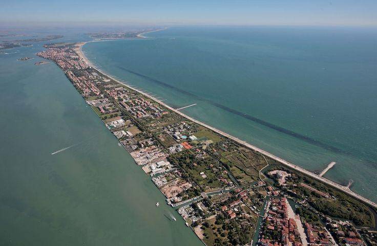 locale di sgombero in vendita a Venezia in zona Lido di Venezia