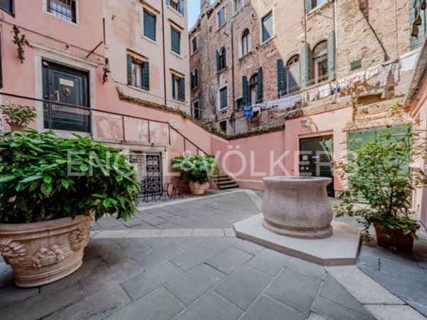 appartamento in vendita a Venezia in zona Sestiere Castello