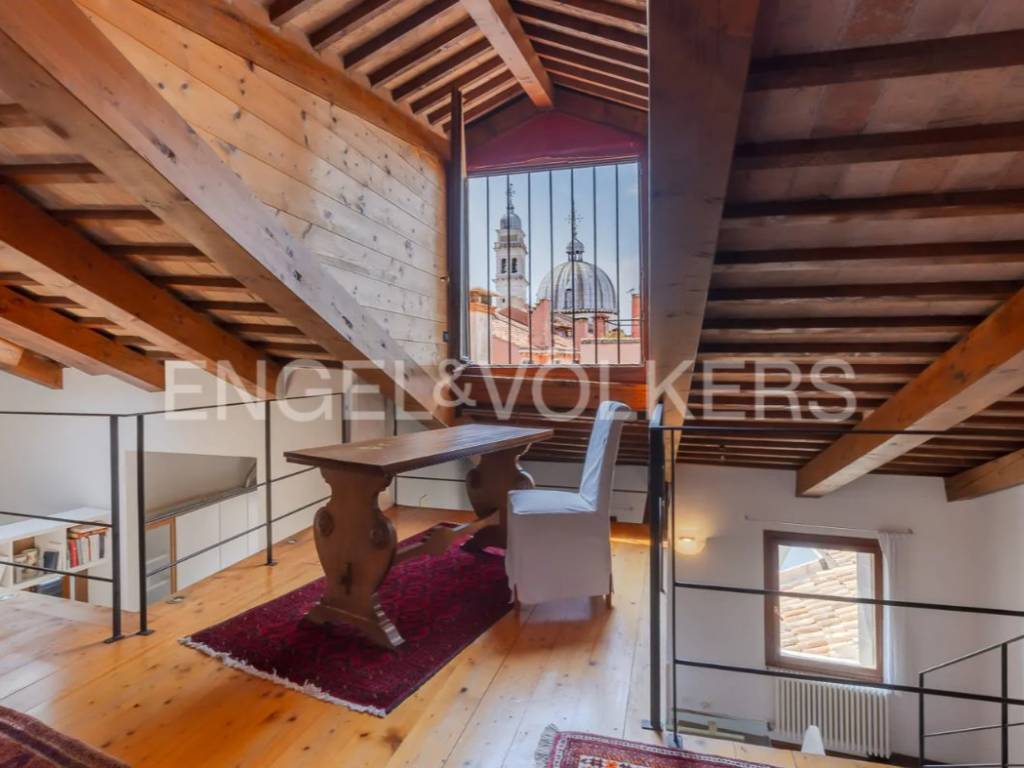 appartamento in vendita a Venezia in zona Sestiere San Marco
