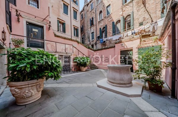 appartamento in vendita a Venezia in zona Sestiere Castello