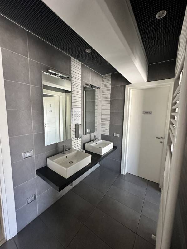 capannone in vendita a Venezia in zona Mestre