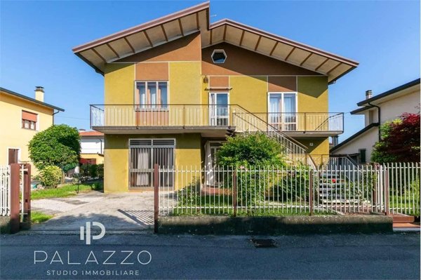 casa indipendente in vendita a Venezia in zona Trivignano