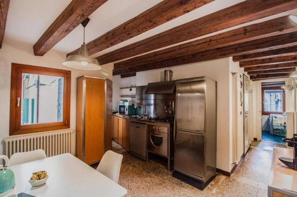 appartamento in vendita a Venezia in zona Sestiere San Polo