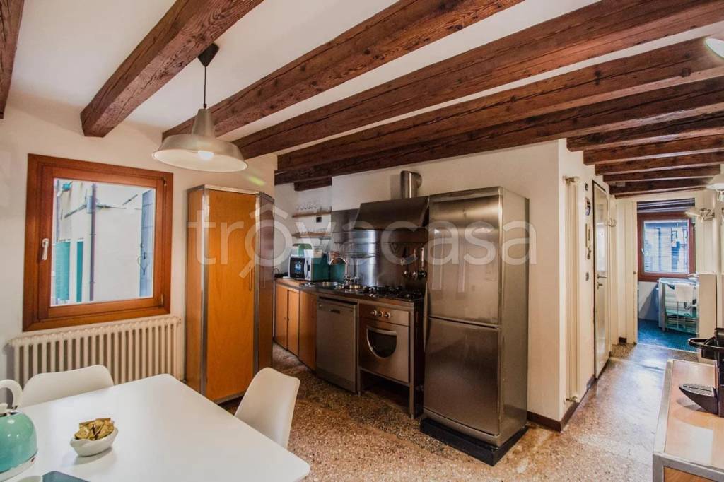 appartamento in vendita a Venezia in zona Sestiere San Polo