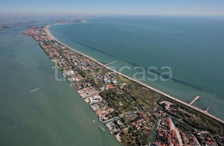 locale di sgombero in vendita a Venezia in zona Lido di Venezia