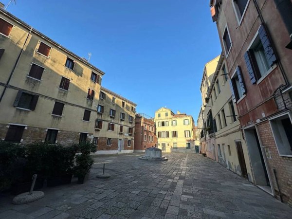 appartamento in vendita a Venezia in zona Sestiere Santa Croce