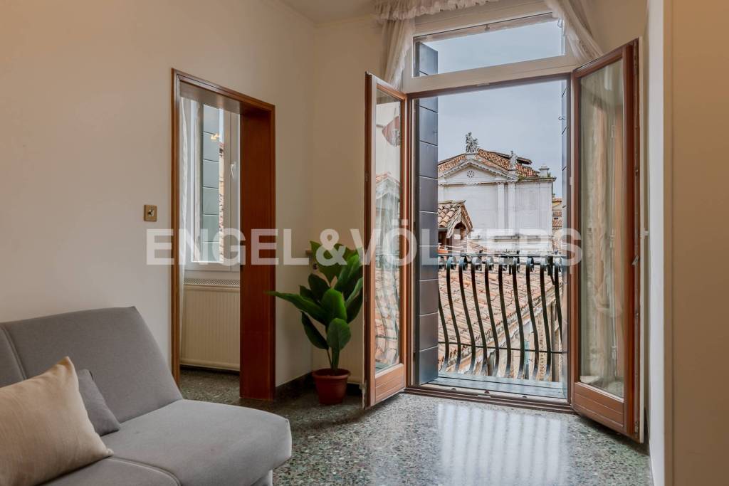 appartamento in vendita a Venezia in zona Sestiere San Polo