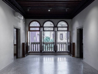intera palazzina in vendita a Venezia in zona Sestiere Dorsoduro