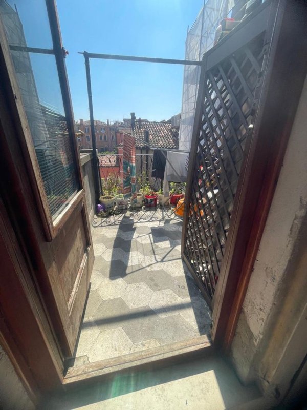 appartamento in vendita a Venezia in zona Sestiere Santa Croce