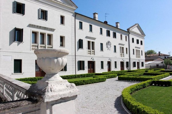 appartamento in vendita a Venezia in zona Trivignano