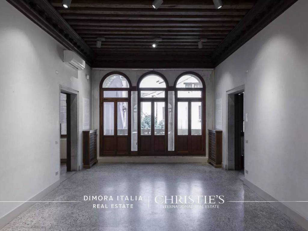appartamento in vendita a Venezia in zona Sestiere Dorsoduro