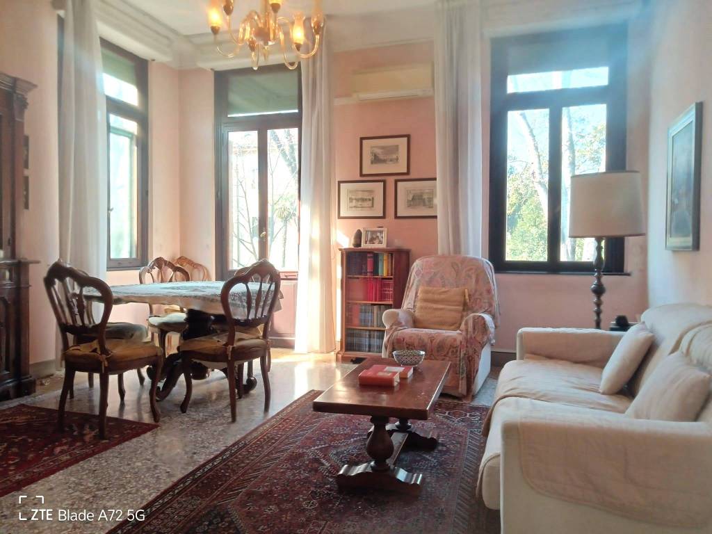 appartamento in vendita a Venezia in zona Lido di Venezia