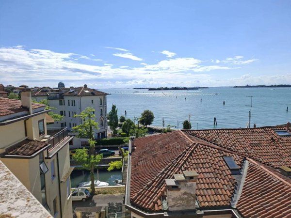 appartamento in vendita a Venezia in zona Lido di Venezia