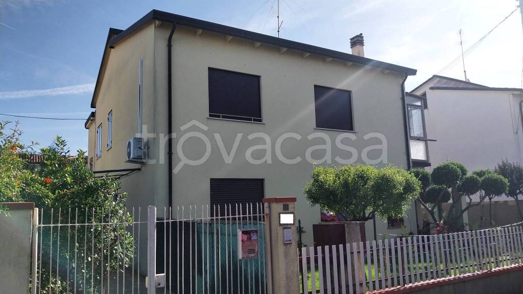 casa indipendente in vendita a Venezia in zona Chirignago