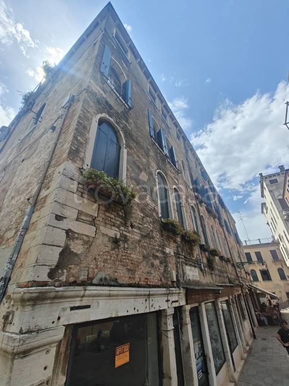 appartamento in vendita a Venezia in zona Sestiere San Polo