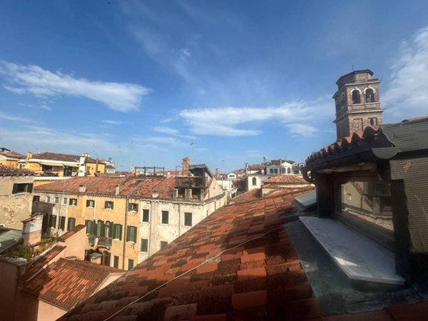appartamento in vendita a Venezia in zona Sestiere Santa Croce