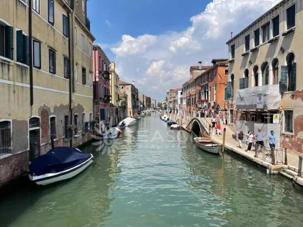 appartamento in vendita a Venezia in zona Sestiere Cannaregio