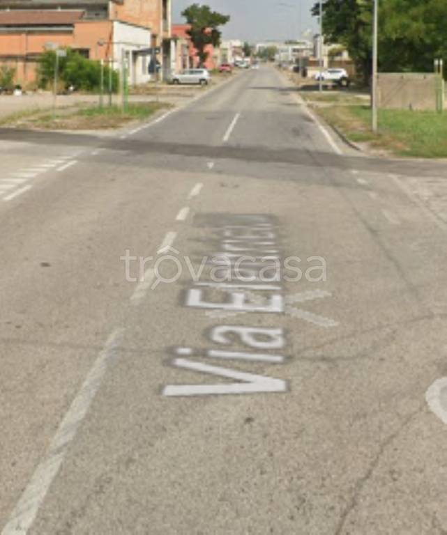 capannone in vendita a Venezia in zona Marghera