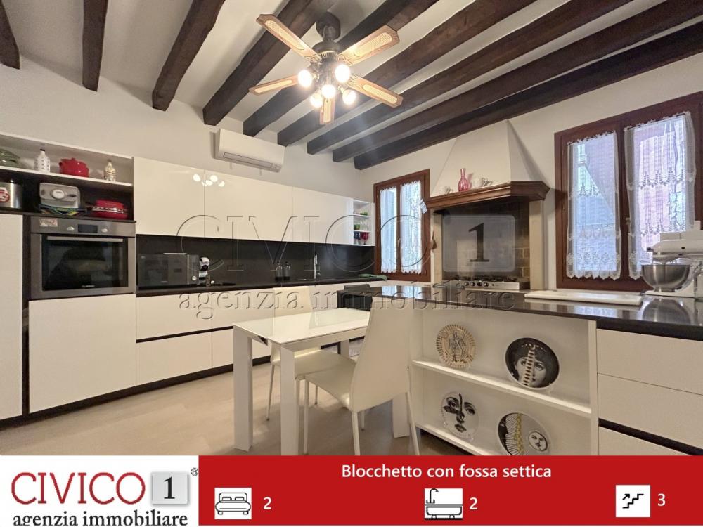 casa indipendente in vendita a Venezia in zona Sestiere Castello