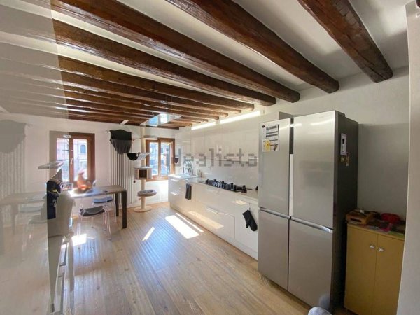 appartamento in vendita a Venezia in zona Sestiere Cannaregio