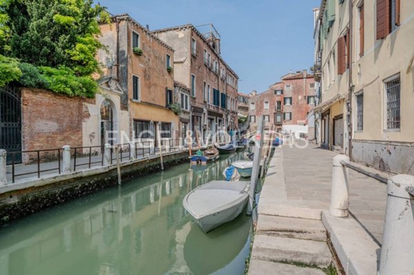 trivano in vendita a Venezia