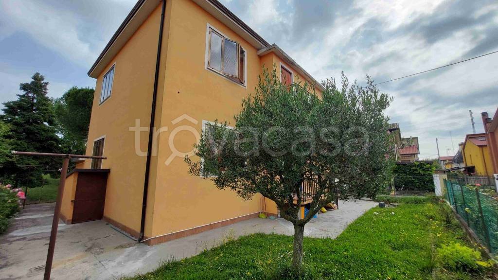 casa indipendente in vendita a Venezia in zona Favaro Veneto