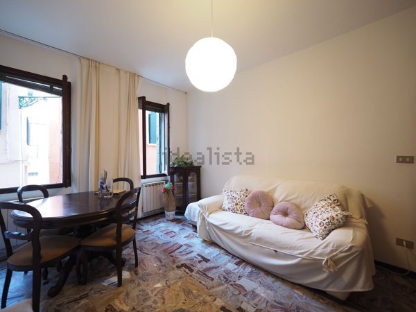 appartamento in vendita a Venezia in zona Sestiere Santa Croce