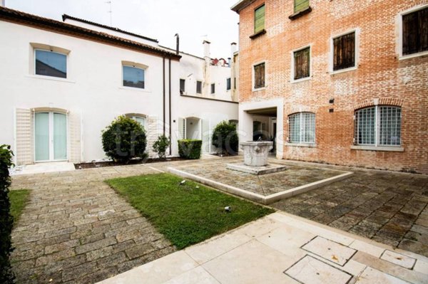casa indipendente in vendita a Venezia in zona Sestiere Cannaregio