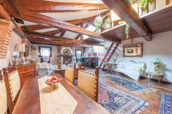 appartamento in vendita a Venezia in zona Sestiere Santa Croce