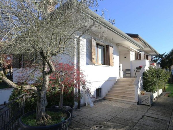 casa indipendente in vendita a Venezia in zona Favaro Veneto