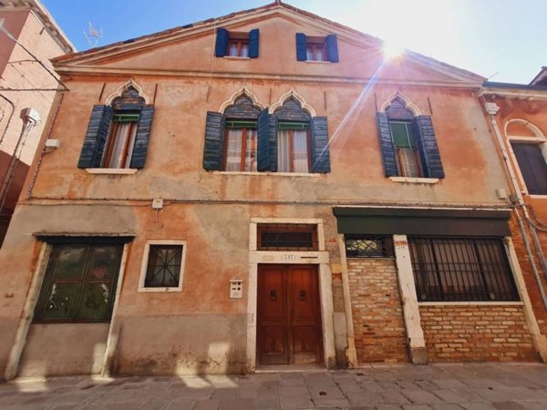 casa indipendente in vendita a Venezia in zona Sestiere Castello